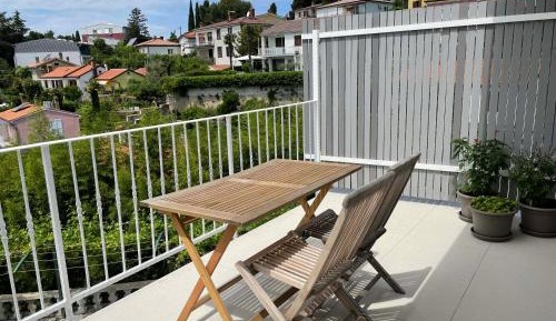 Deluxe One-Bedroom Apartment with Sea View and Terrace