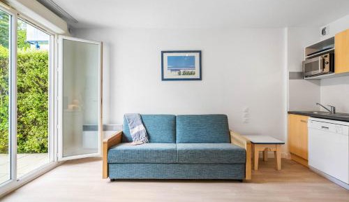 Studio with Terrace or Balcony (2 People)