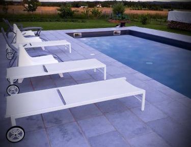 Family Room with Garden View