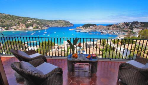 Three-Bedroom Superior Apartment