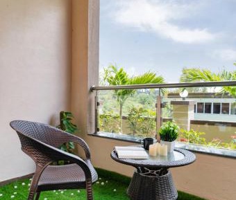 Family Room with Garden View