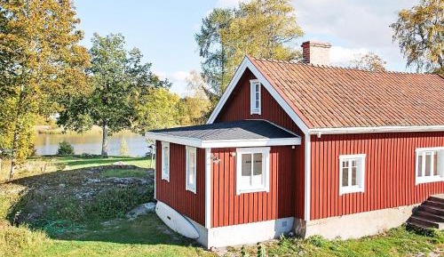Two-Bedroom Holiday Home