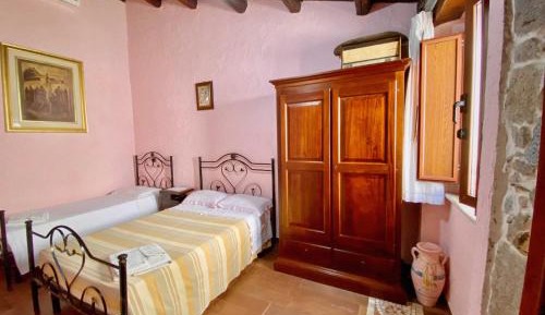 Twin Room with Private Bathroom