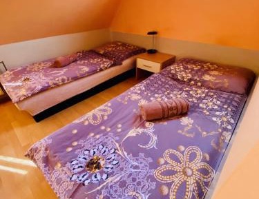 Twin Room with Shower