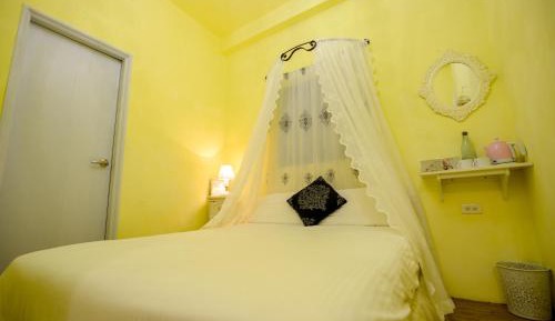 Deluxe Double Room with Shower
