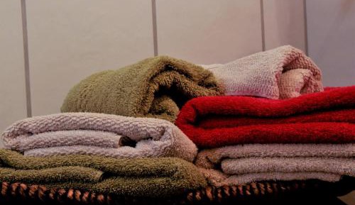 Three-Bedroom Apartment with Shower