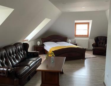 Deluxe Double Room with Shower