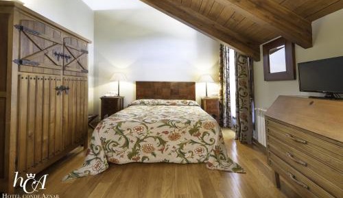 Double Room with Hydro Shower