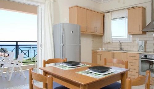 Two-Bedroom Apartment with Sea View (5 Adults)