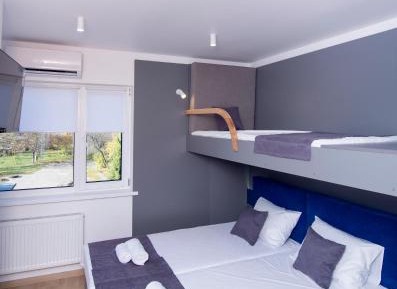 Triple Room with Private Bathroom