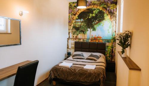 Deluxe Double Room with Bath
