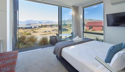 Studio with Lake View
