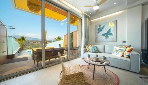 Suite with Private Pool