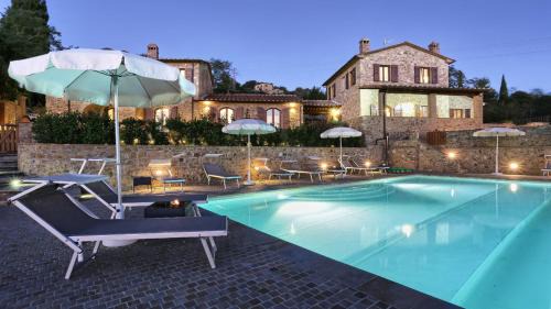 Nine-Bedroom Villa