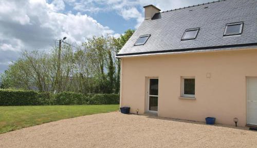 Two-Bedroom Holiday Home