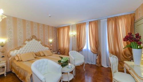 Superior Double or Twin Room with City View