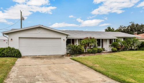 Four bedroom holiday home 