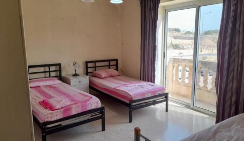 Twin Room with Shared Bathroom