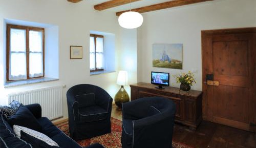 Tualis One-Bedroom Apartment (2 Adults)