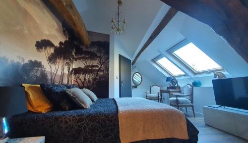 Double Room with Private Bathroom