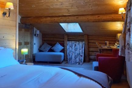 Classic Quadruple Room