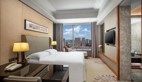 Standard King Room - Accessible