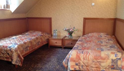 Twin Room with Bathroom