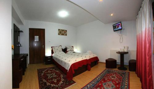 Six-Bedroom Villa 