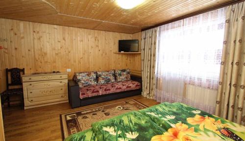 Family Room with Mountain View