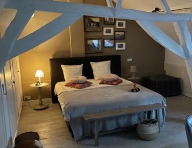 Deluxe Double Room (2 Adults + 1 Child)