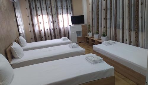 Quadruple Room with Terrace