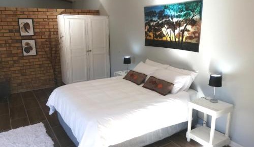 Queen Room with Pool View