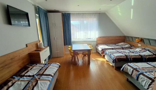 Quadruple Room with Terrace