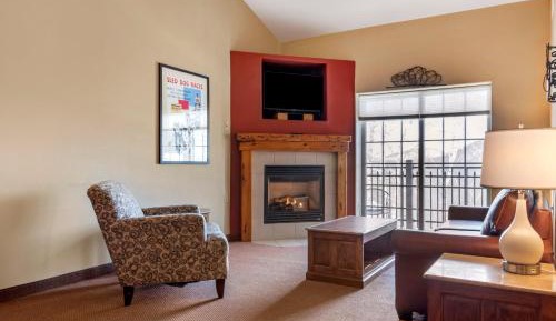 Efficiency Family Suite with Sofa-Bed - Non Smoking