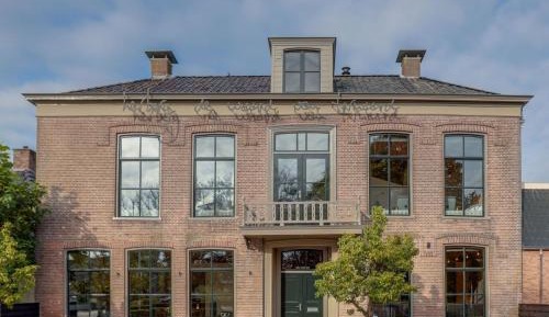 Six-Bedroom Holiday Home