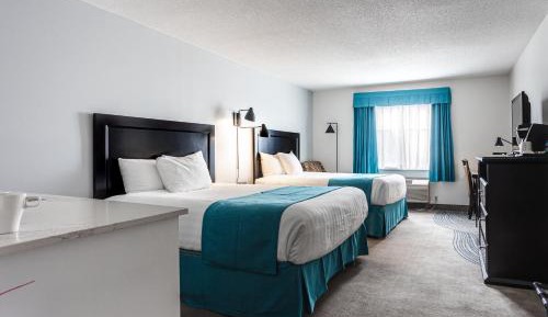 Queen Room with Two Queen Beds with Kitchenette