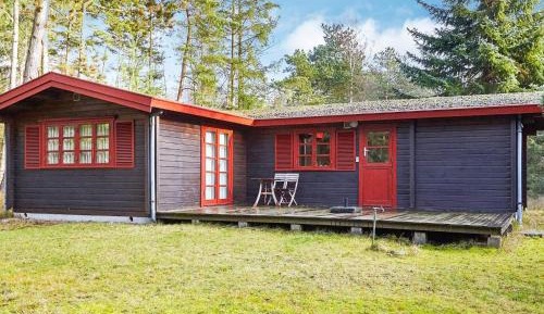 Two-Bedroom Holiday Home