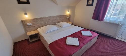 Double Room with Private External Bathroom