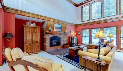 seven bedroom holiday home 