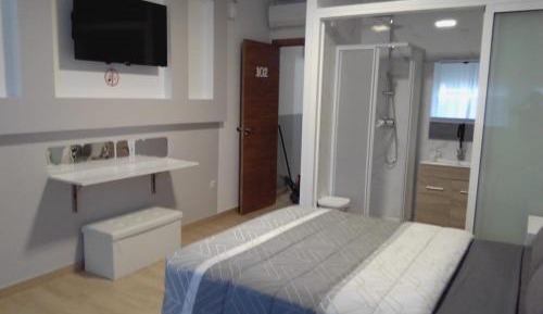Double Room with Private Bathroom
