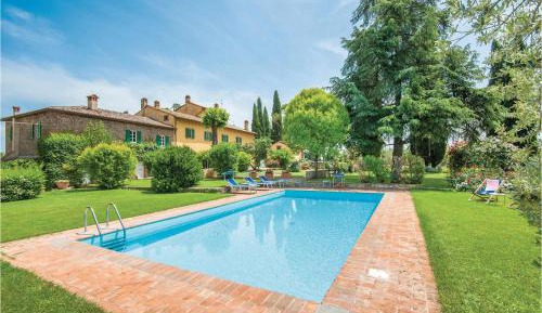 Three-Bedroom Holiday Home 