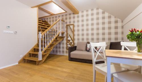 Luxury One-Bedroom Apartment I