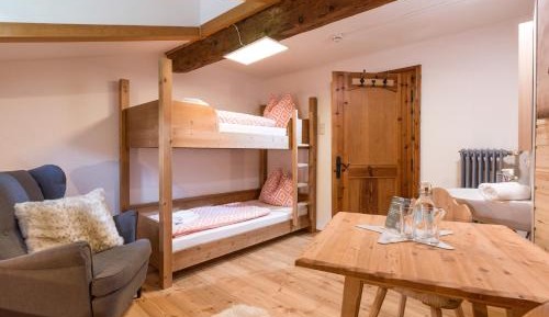 Economy Quadruple Room with Shared Bathroom