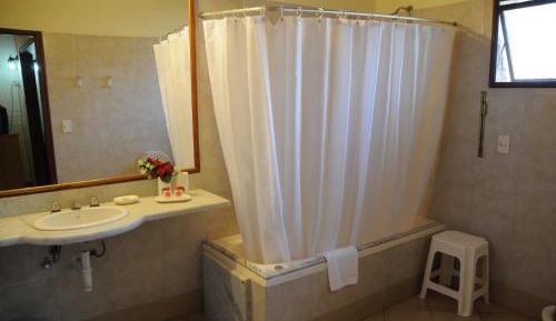 One-Bedroom Bungalow