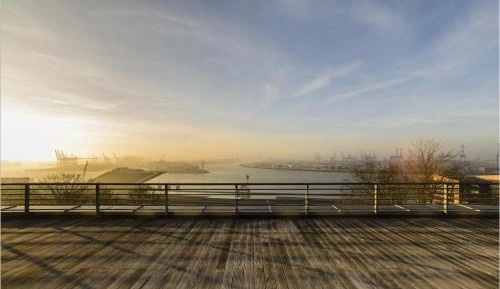 Suite with Terrace on the Elbe river