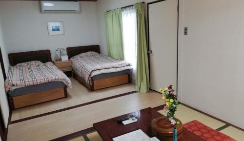 Economy Twin Room