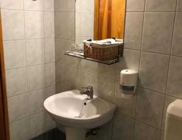 Triple Room with Bath