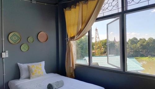 Standard Single Room with Shared Bathroom