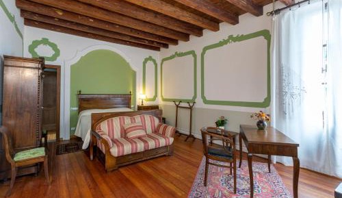 Junior Suite with Balcony