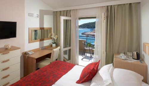 Double Room with Balcony and Sea View